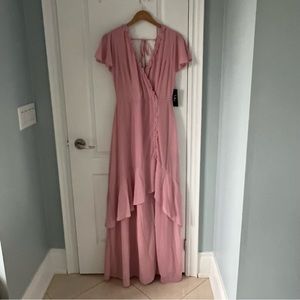 Nwt Lulu’s pour the Champaign formal flowing ruffle dress size medium light pink